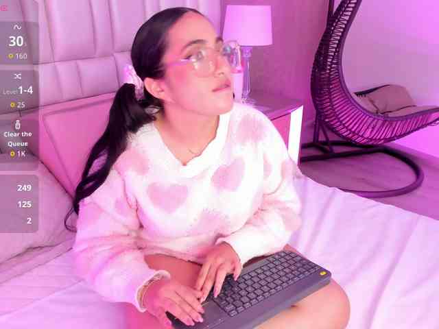 LuluWest webcam