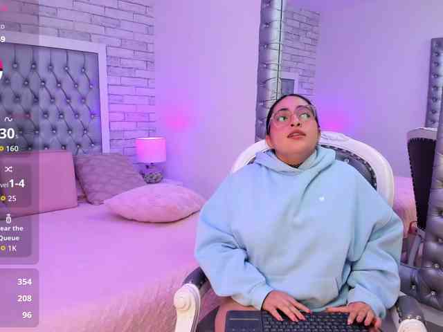 LuluWest webcam