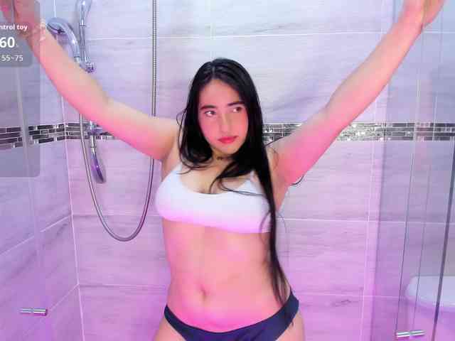 LuluWest webcam