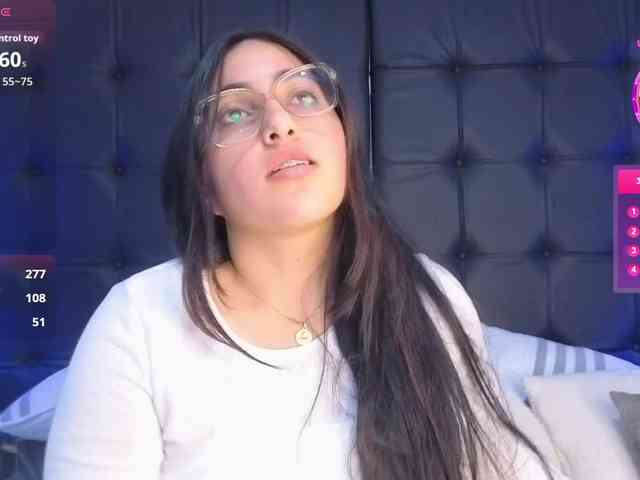 LuluWest webcam