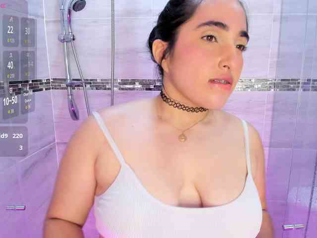 LuluWest webcam
