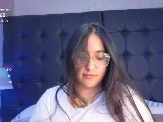 LuluWest webcam