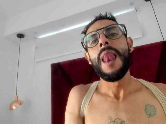 HornnyBboy Sex Cam Show