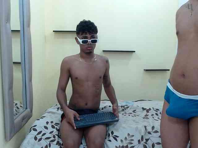 patrickvsnoah69 Sex Cam Show