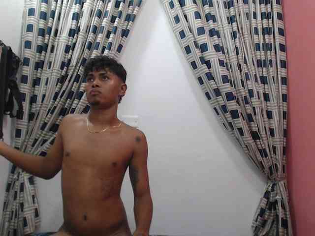 patrickvsnoah69 Sex Cam Show