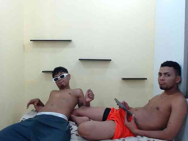 patrickvsnoah69 Sex Cam Show