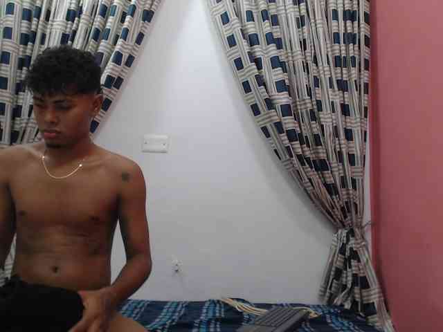 patrickvsnoah69 Sex Cam Show