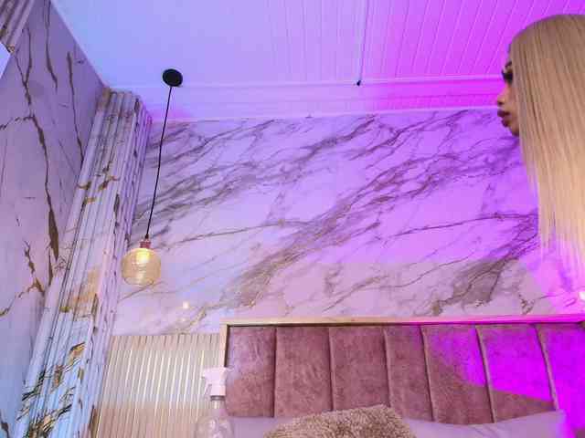 karinaadoll Sex Cam Show
