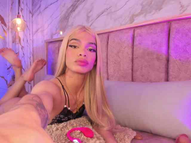 karinaadoll Sex Cam Show