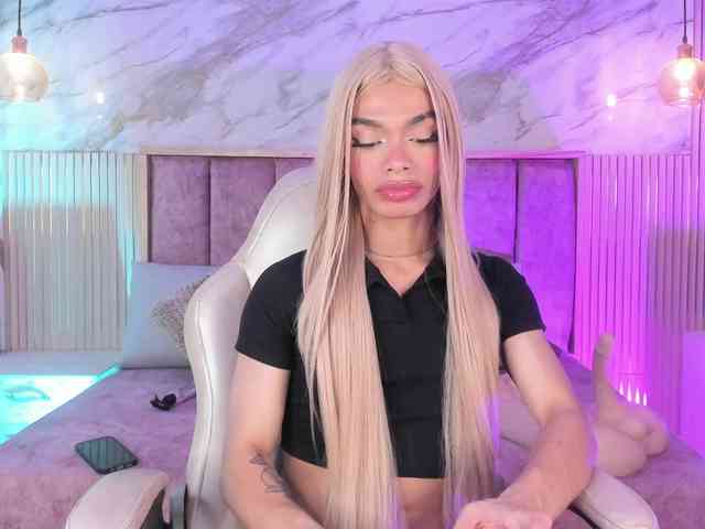 karinaadoll Sex Cam Show