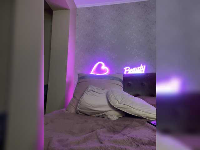 AlissiaDiamond20