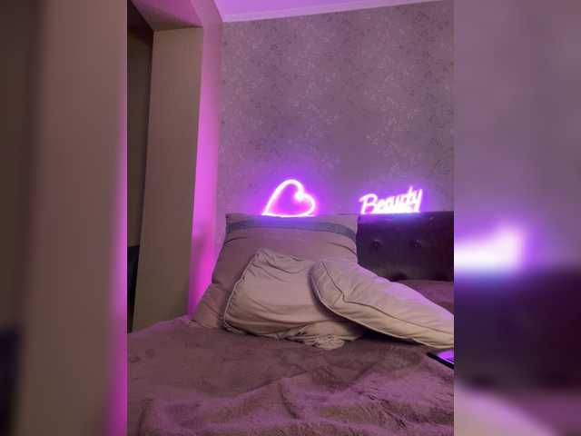 AlissiaDiamond20