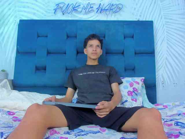 MidnightKing Sex Cam Show