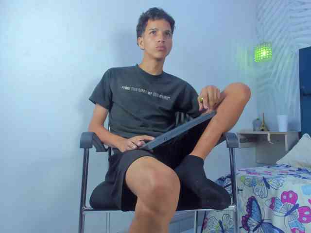 MidnightKing Sex Cam Show