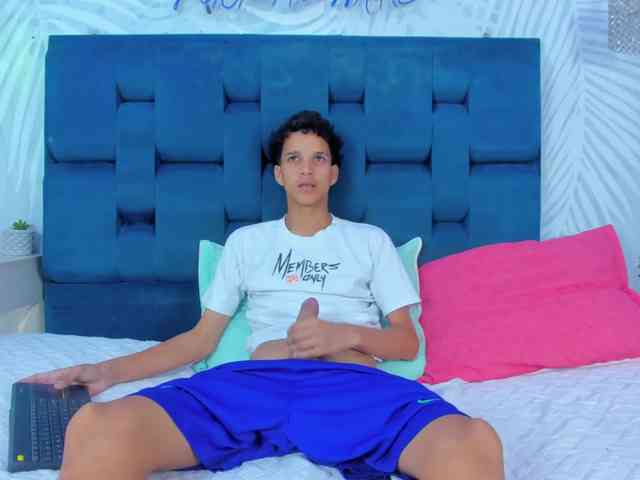 MidnightKing Sex Cam Show