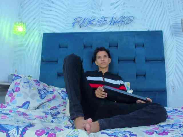 MidnightKing Sex Cam Show