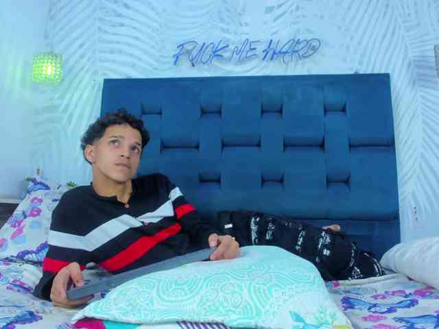 MidnightKing Sex Cam Show