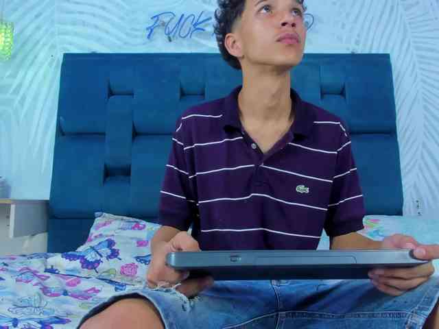 MidnightKing Sex Cam Show