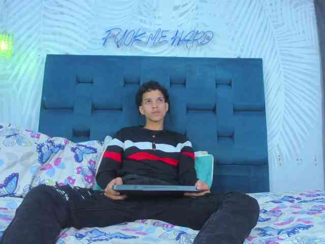 MidnightKing Sex Cam Show