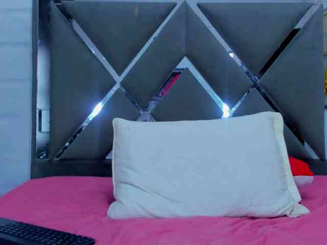 TemptKing Sex Cam Show