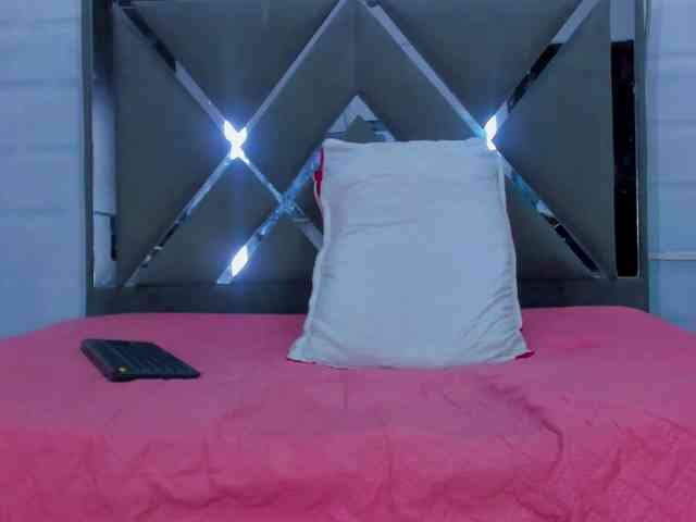 TemptKing Sex Cam Show