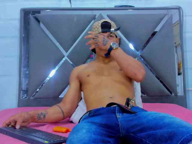 TemptKing Sex Cam Show
