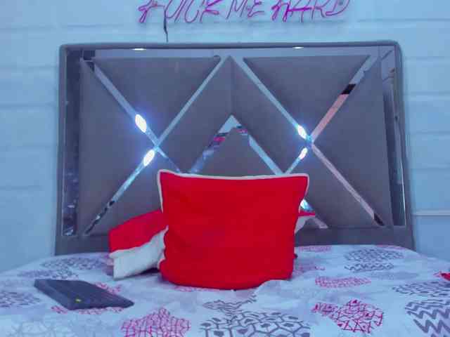 TemptKing Sex Cam Show