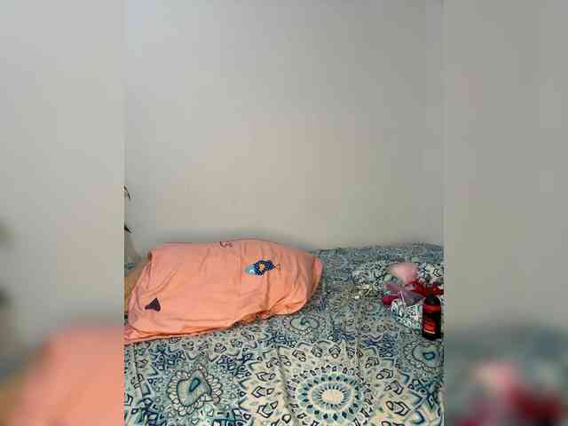 Latina-vibe99 webcam