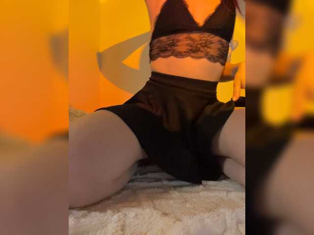 Adelishka live cam on BongaCams
