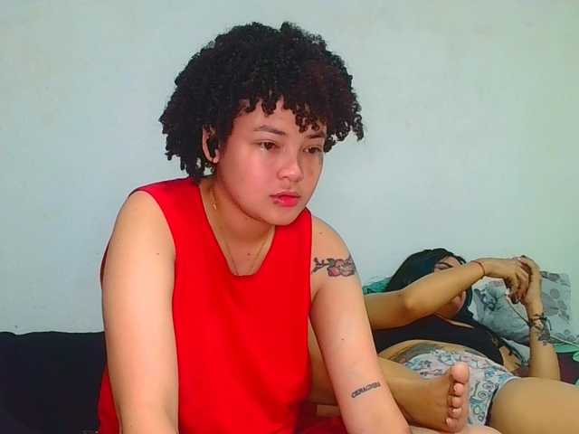 le modèle VaneyMia est en webcam porno dans un show sur le site bongacams, il possède les tags suivants: Latino/Hispanic,Brunette,Shaved