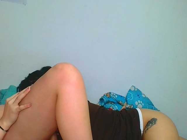 VaneyMia live cam on BongaCams