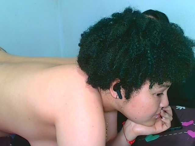 VaneyMia live cam preview