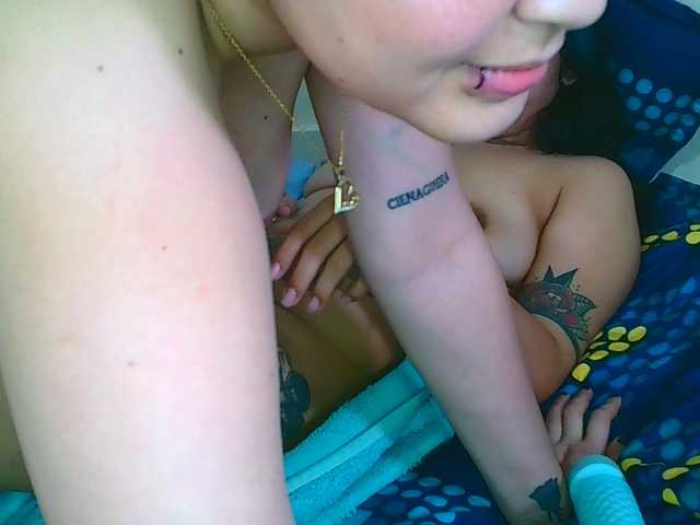 VaneyMia live webcam show