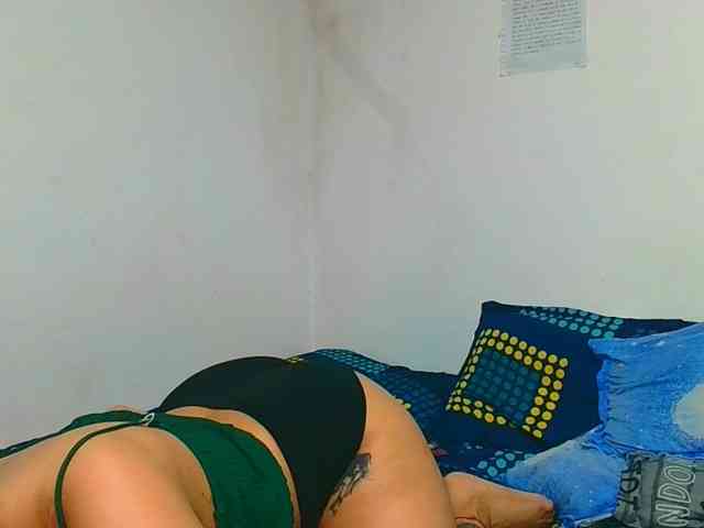 VaneyMia webcam