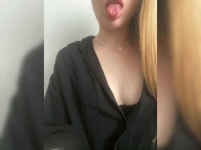 meow18-1 live sex show