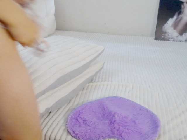 Alicce-silkyy live cam on BongaCams