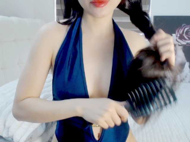 Alicce-silkyy live webcam show