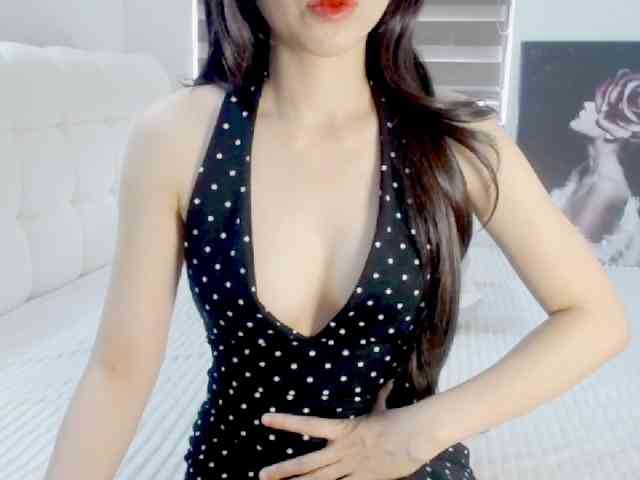 Alicce-silkyy webcam