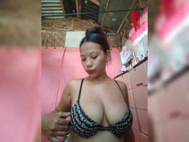 Aria_Moon webcam