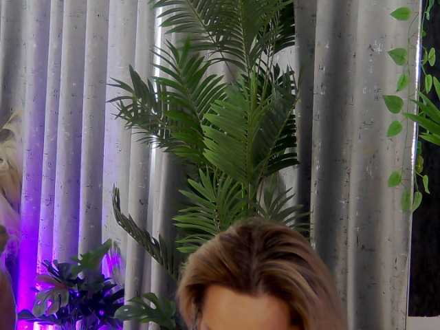 IsabellaEthan live cam on BongaCams