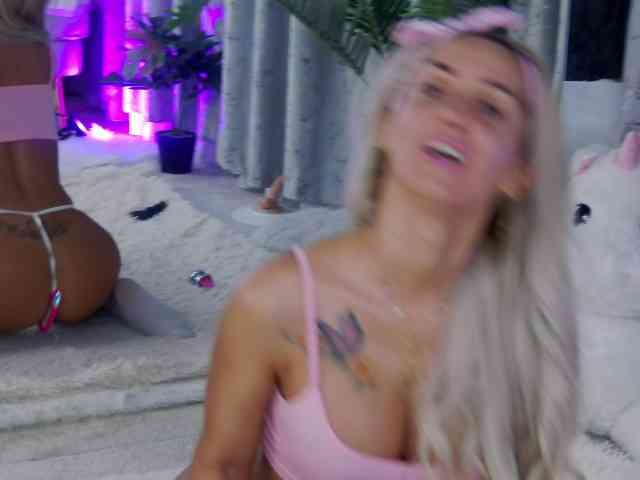 IsabellaEthan webcam