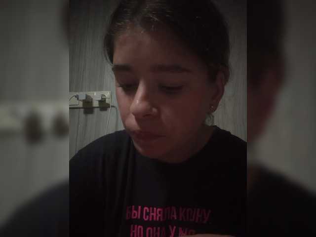 Mamamsi4 live cam on BongaCams