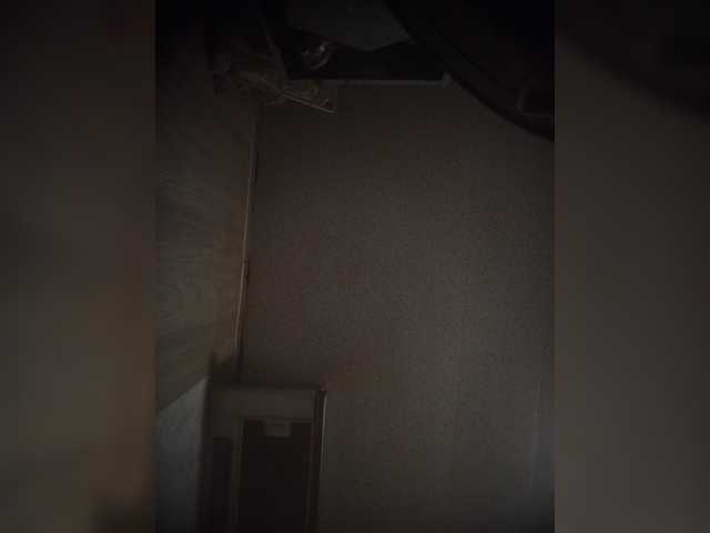Mamamsi4 live cam on BongaCams