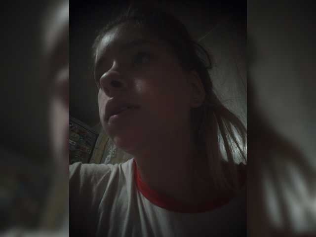 Mamamsi4 live cam on BongaCams
