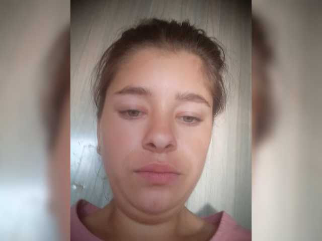 Mamamsi4 live cam on BongaCams