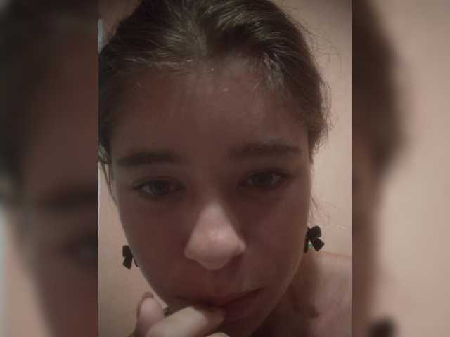 Mamamsi4 live cam on BongaCams