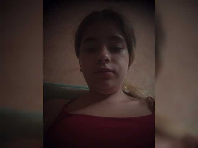 Mamamsi4 live cam on BongaCams