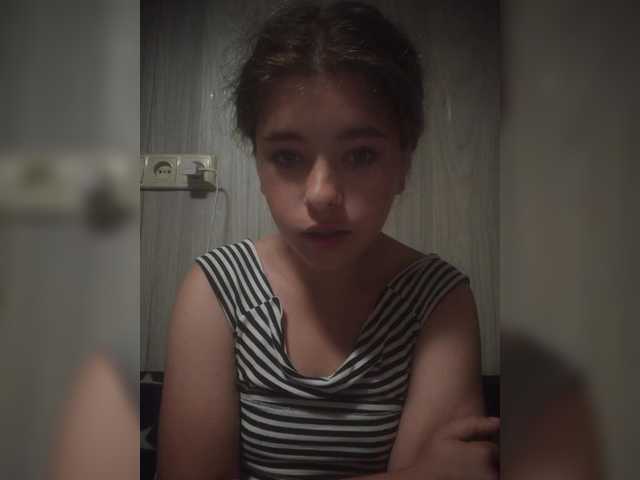 Mamamsi4 live cam on BongaCams