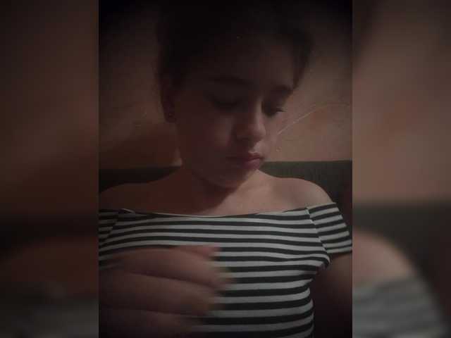 Mamamsi4 live cam on BongaCams