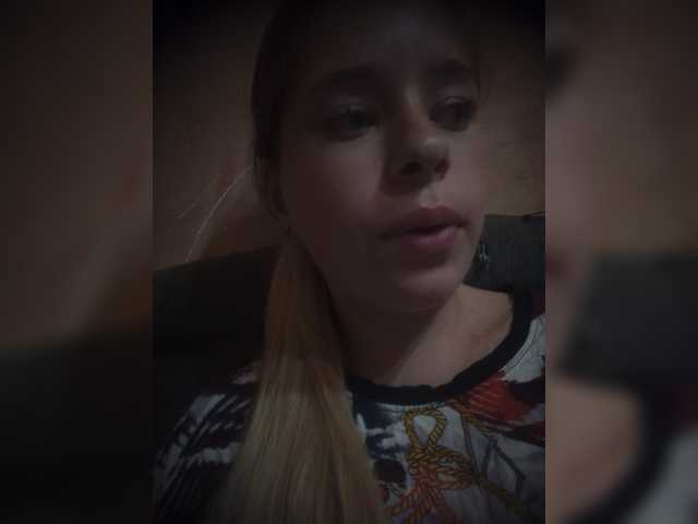 Mamamsi4 live cam on BongaCams